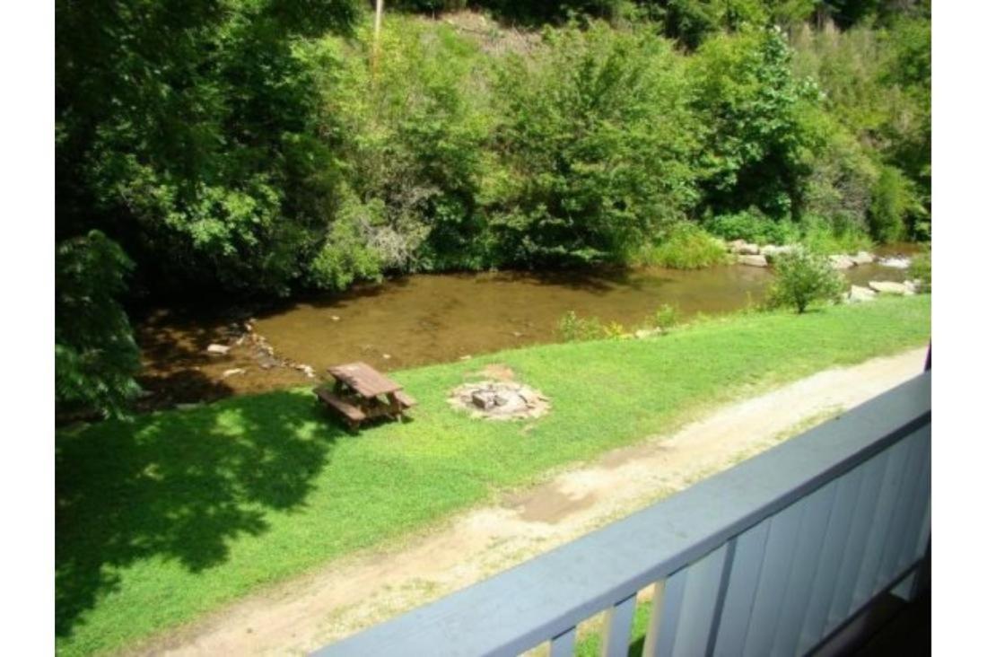 Paradise Valley Lodge Bryson City Buitenkant foto